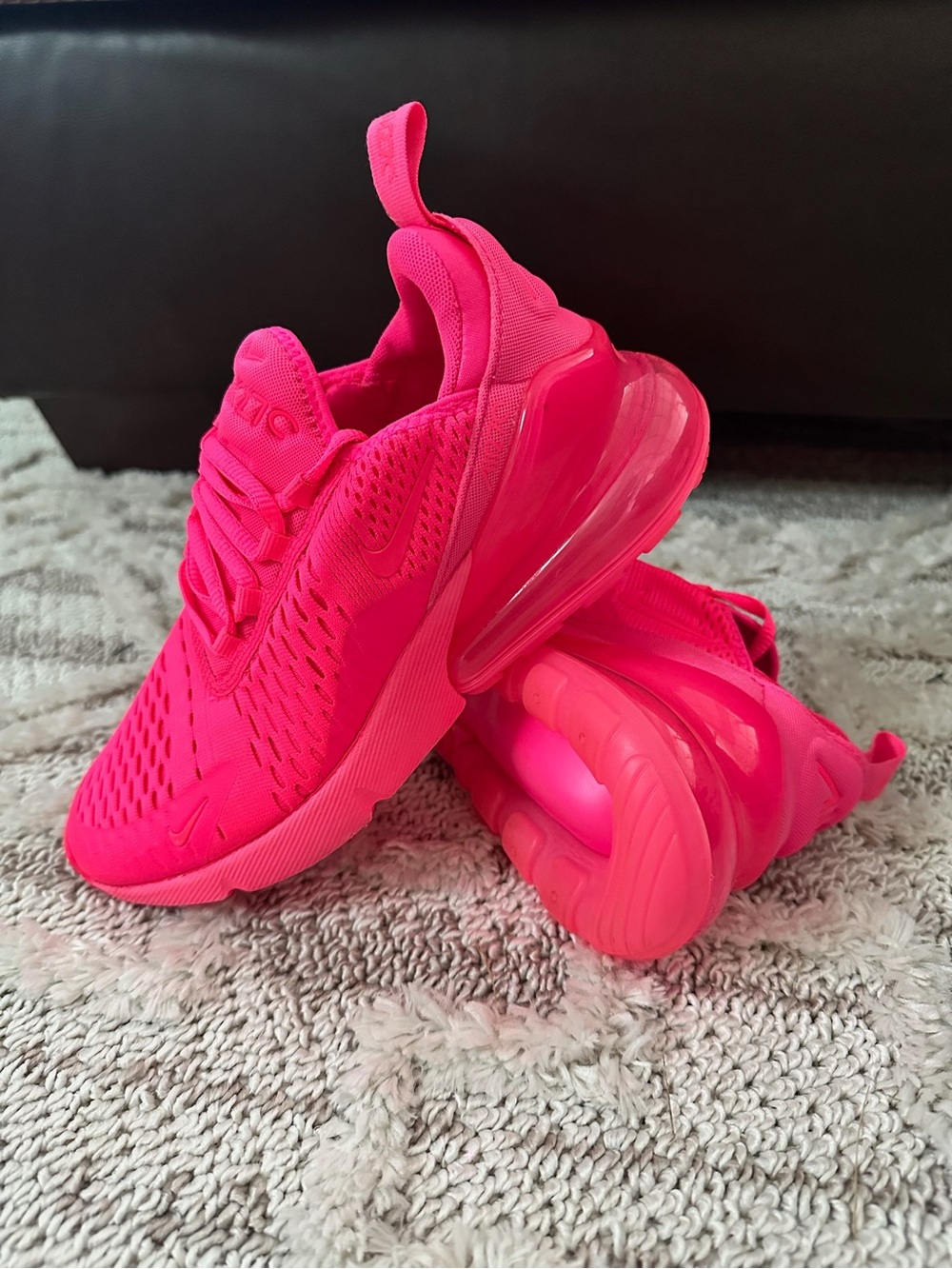 Nike Air Max 270 Triple Pink - Picture 2 of 6